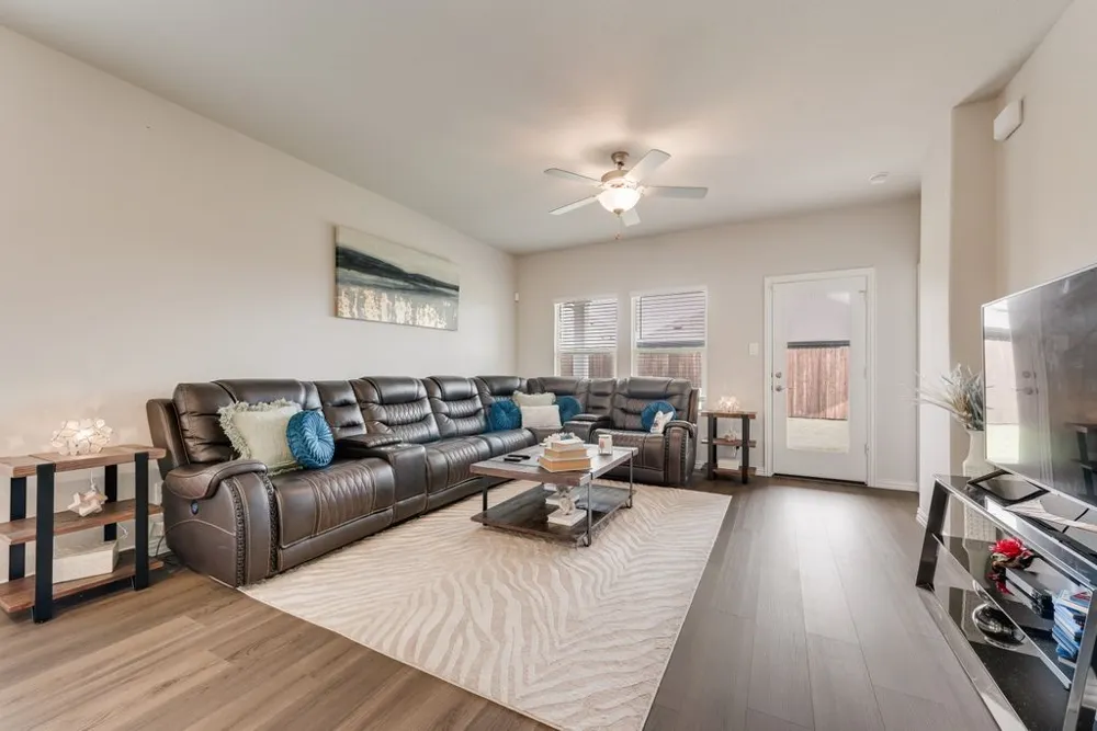972 Tulip Trail Lavon, TX 75166