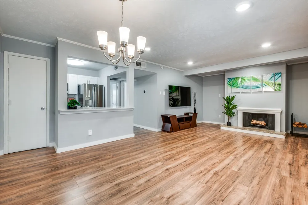 4317 Hartford Street #214 Dallas, TX 75219