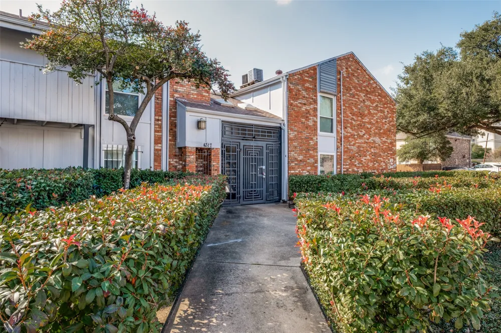 4317 Hartford Street #214 Dallas, TX 75219
