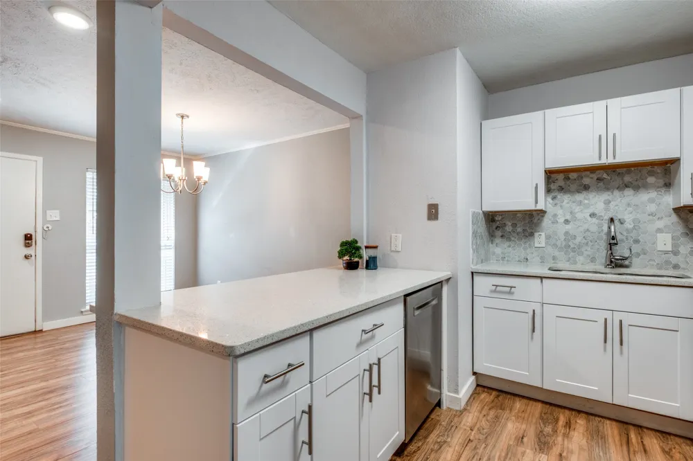4317 Hartford Street #214 Dallas, TX 75219