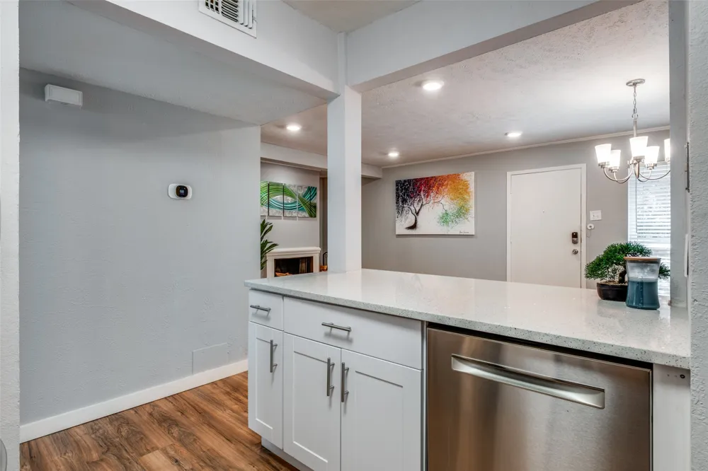 4317 Hartford Street #214 Dallas, TX 75219