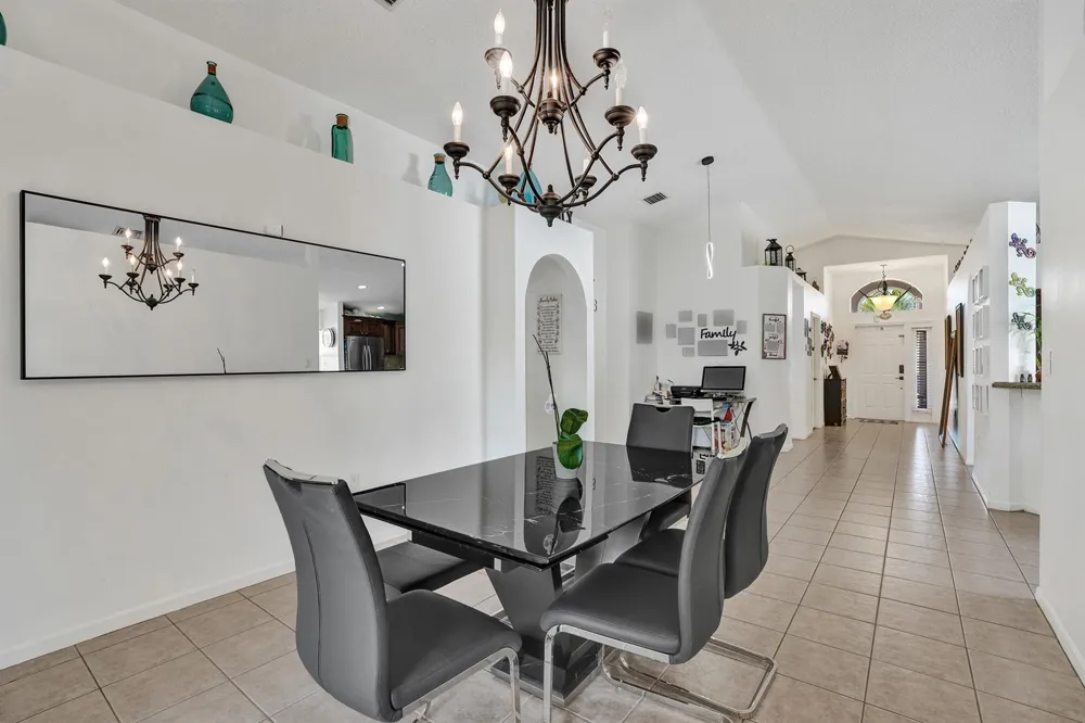 7572 Parkside Lane Margate, FL 33063