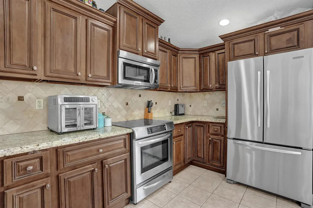 7572 Parkside Lane Margate, FL 33063