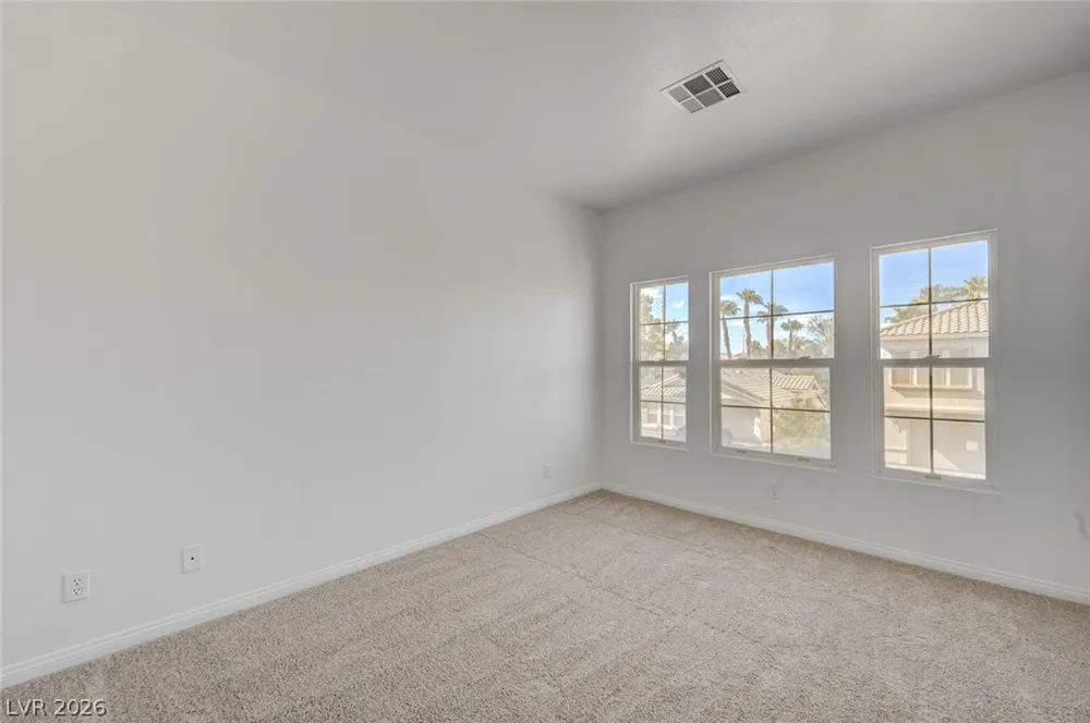 8403 Opulent Avenue Las Vegas, NV 89147