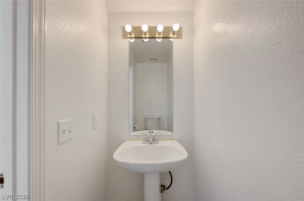 8403 Opulent Avenue Las Vegas, NV 89147