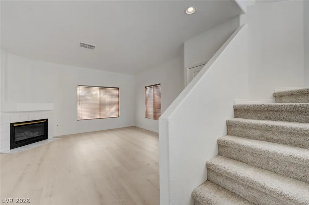 8403 Opulent Avenue Las Vegas, NV 89147