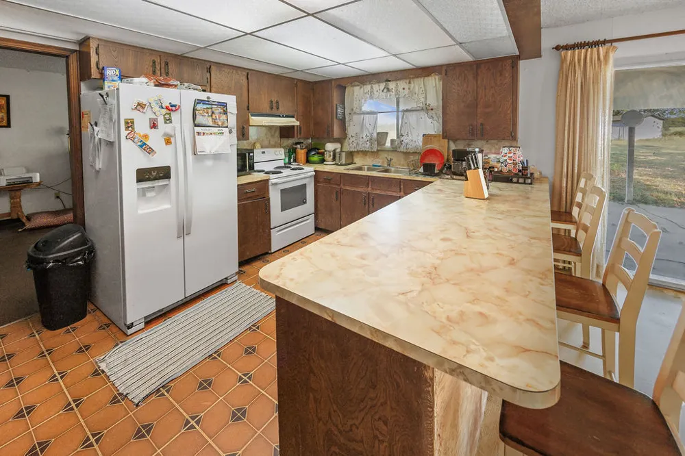 2688 W 627 Chouteau, OK 74337