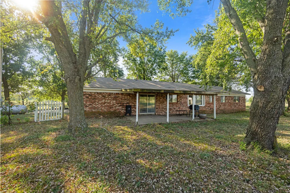 2688 W 627 Chouteau, OK 74337