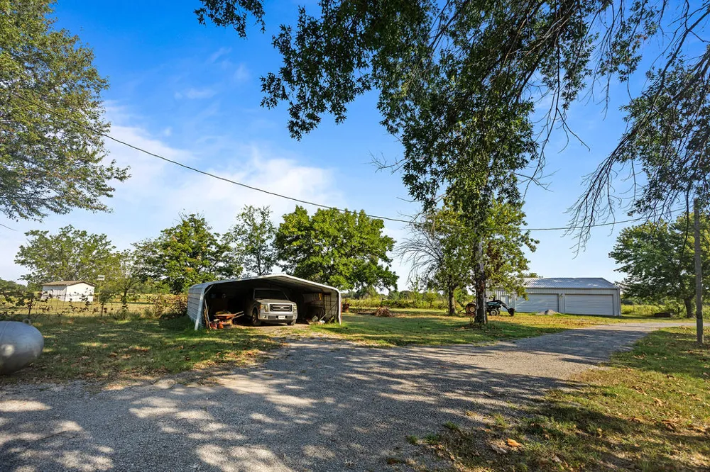 2688 W 627 Chouteau, OK 74337