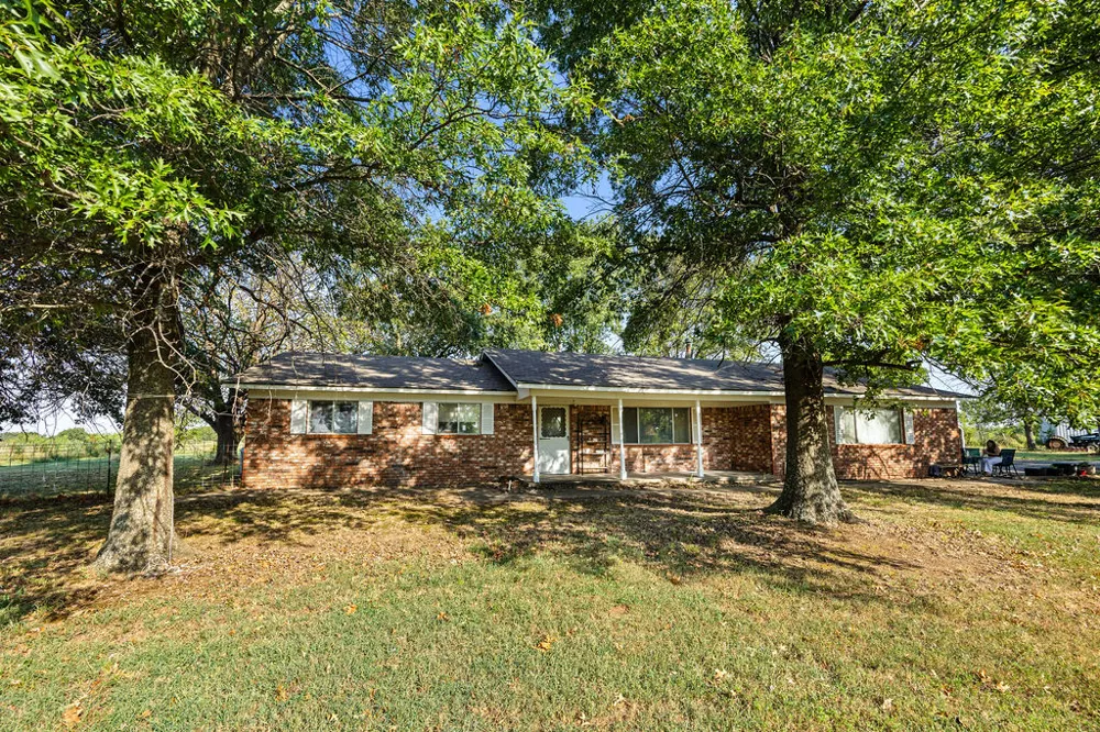 2688 W 627 Chouteau, OK 74337