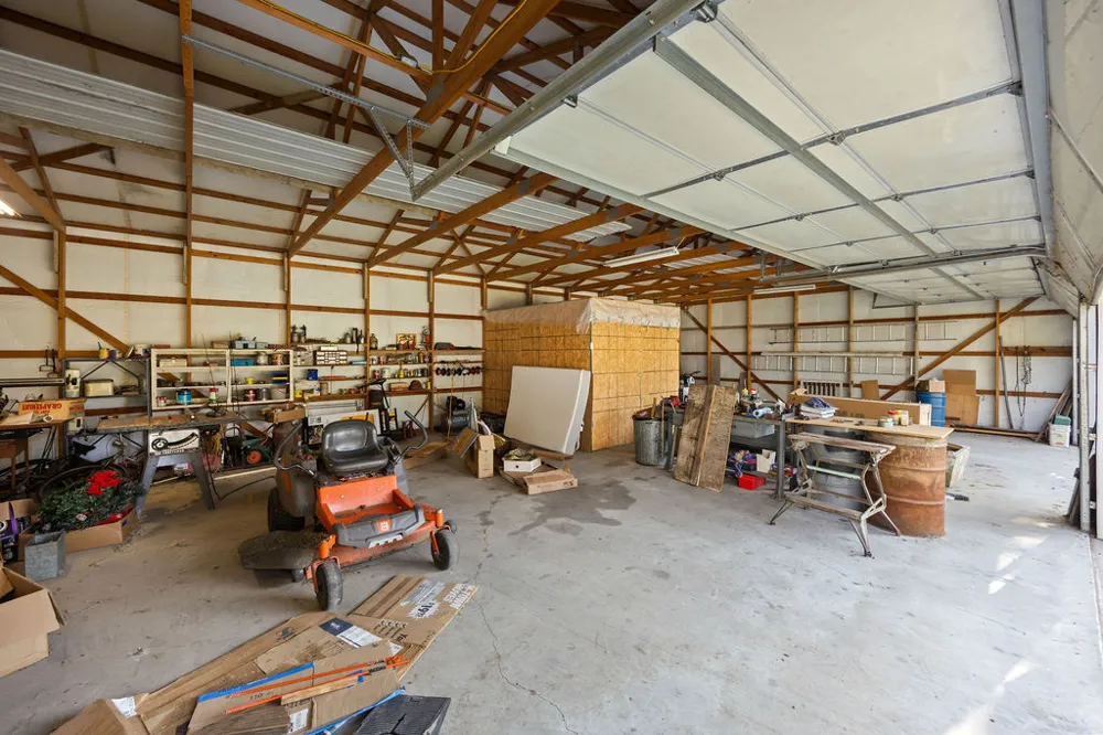 2688 W 627 Chouteau, OK 74337