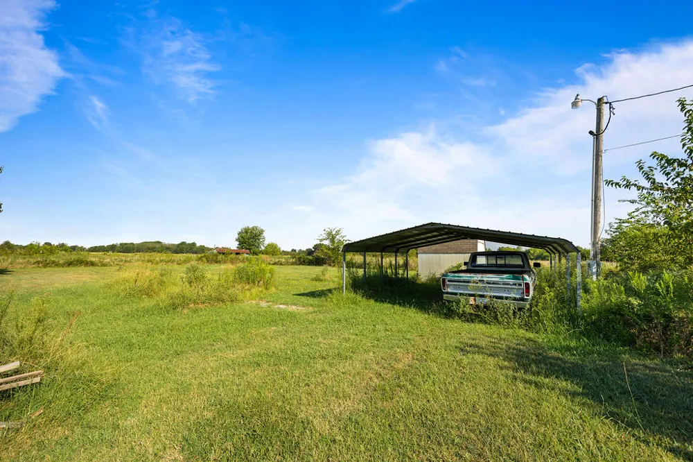 2688 W 627 Chouteau, OK 74337