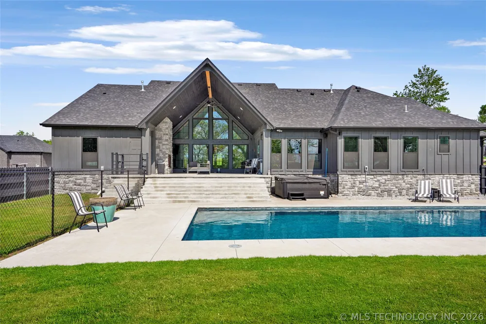 3800 E 482 LANE Pryor, OK 74361