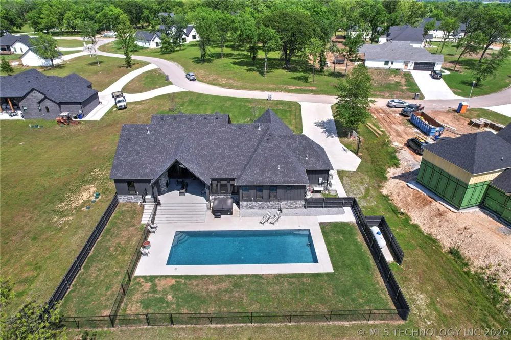 3800 E 482 LANE Pryor, OK 74361