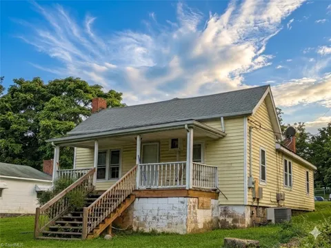 181 Railroad Street