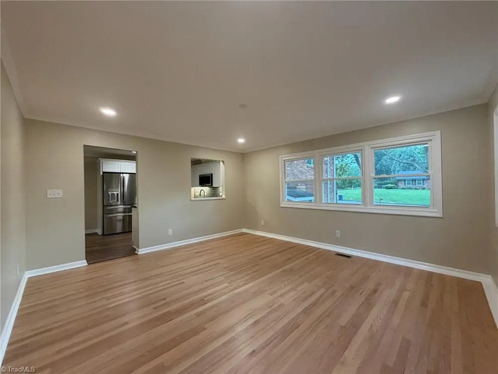 2701 Tudor Road Winston-Salem, NC 27106