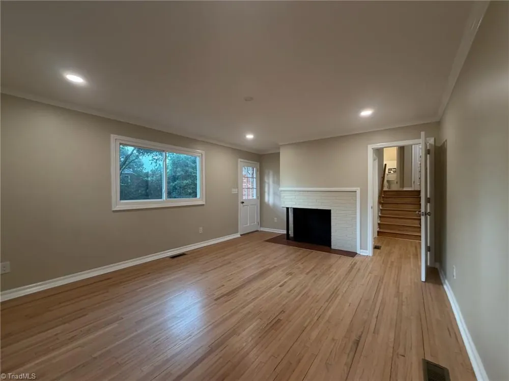2701 Tudor Road Winston-Salem, NC 27106