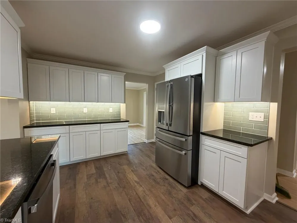 2701 Tudor Road Winston-Salem, NC 27106