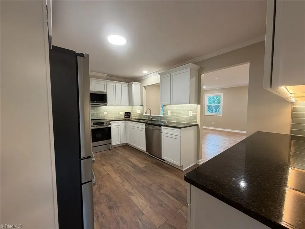 2701 Tudor Road Winston-Salem, NC 27106