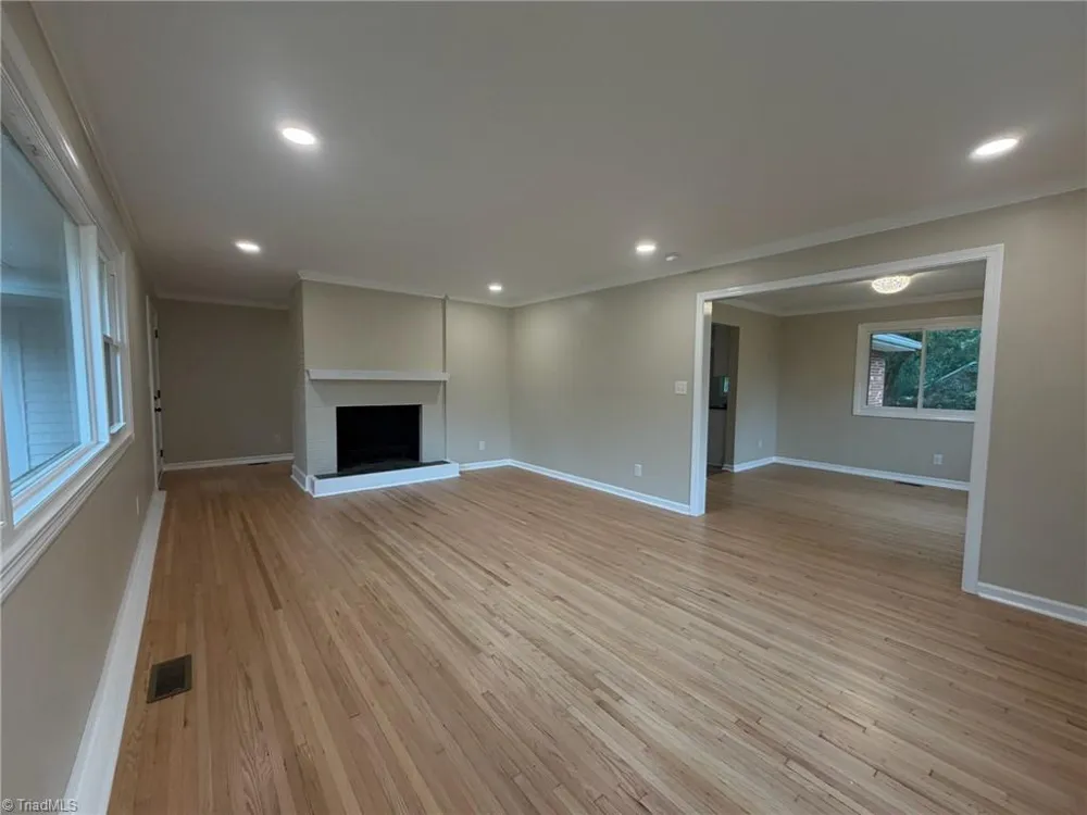 2701 Tudor Road Winston-Salem, NC 27106