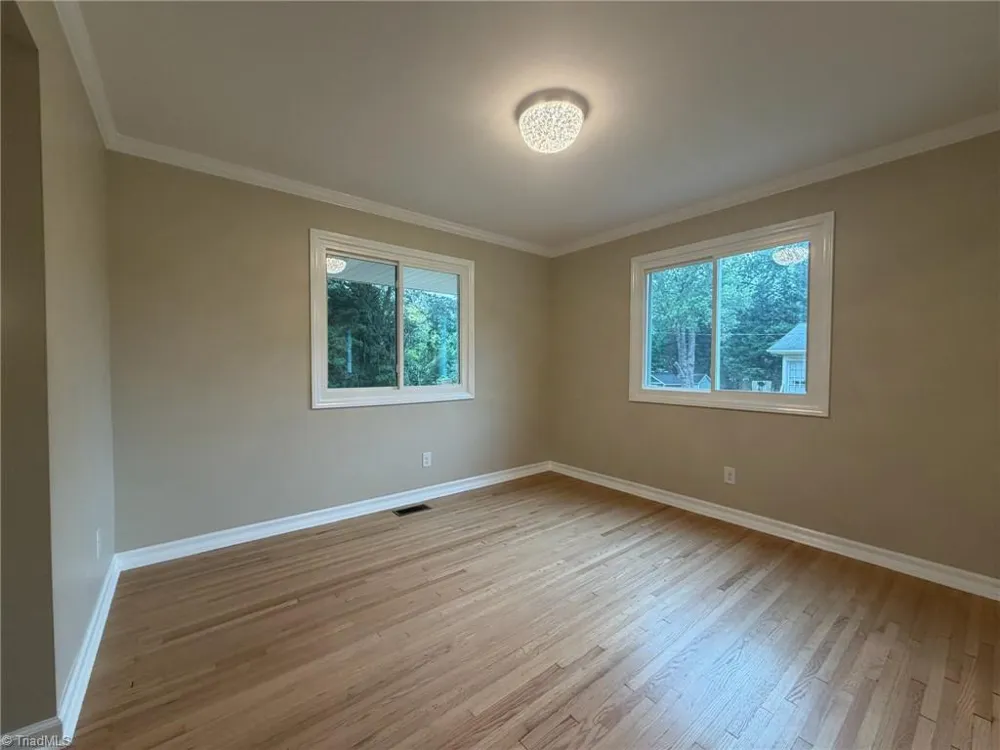 2701 Tudor Road Winston-Salem, NC 27106