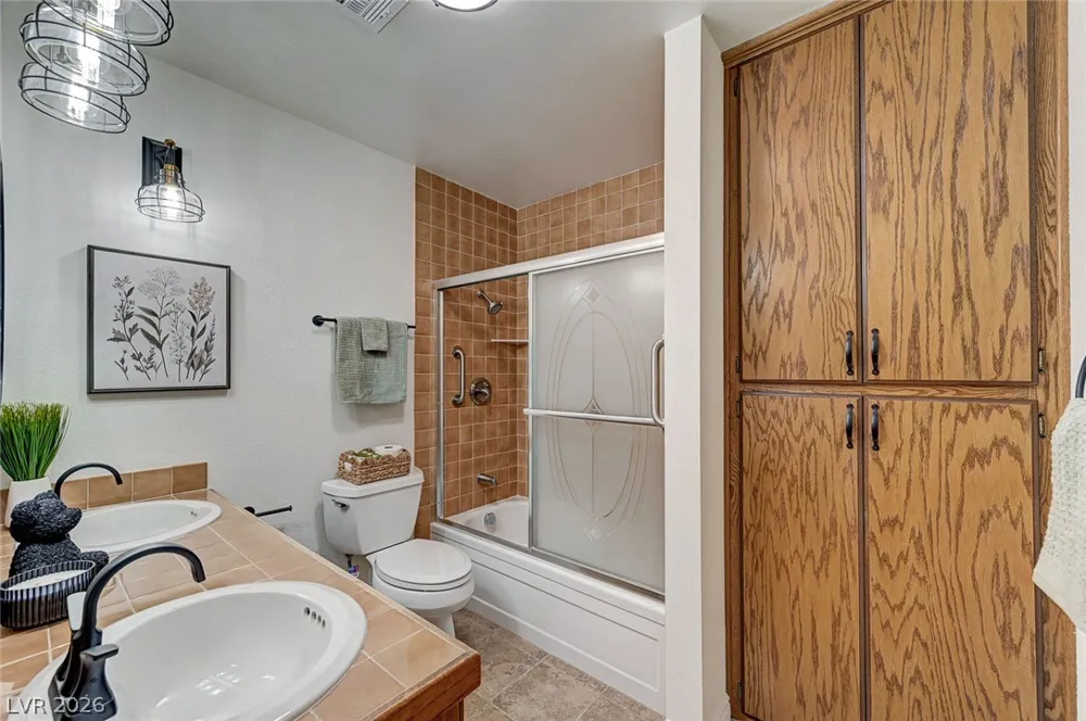 4670 Marnell Drive Las Vegas, NV 89121
