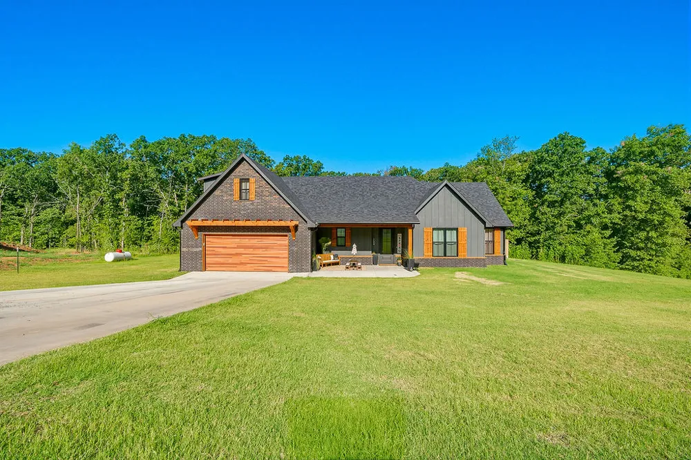 1165 Green Turtle Circle Ada, OK 74820
