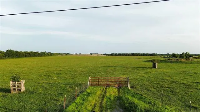 30400 E 760 ROAD Wagoner, OK 74467