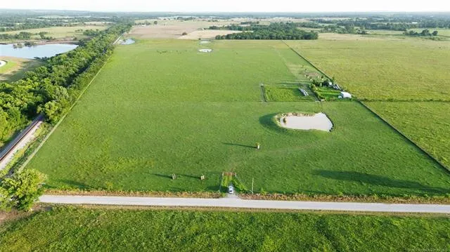 30400 E 760 ROAD Wagoner, OK 74467