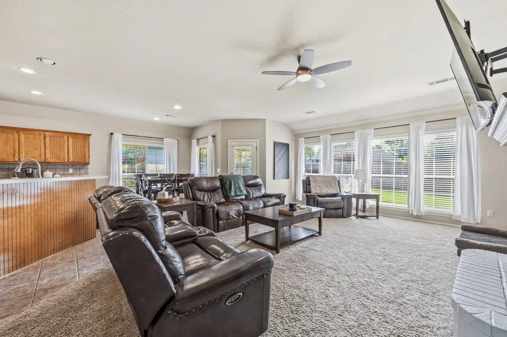 11608 E 102nd Street Owasso, OK 74055