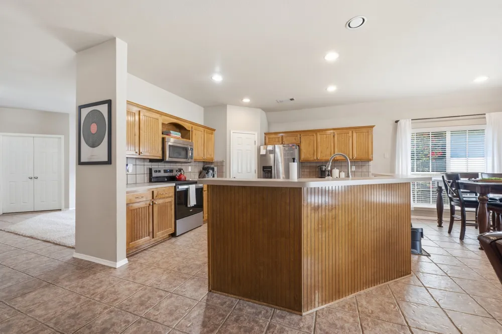 11608 E 102nd Street Owasso, OK 74055