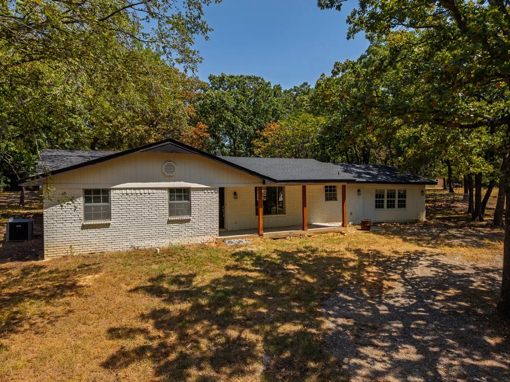 2418 49th Avenue Durant, OK 74701