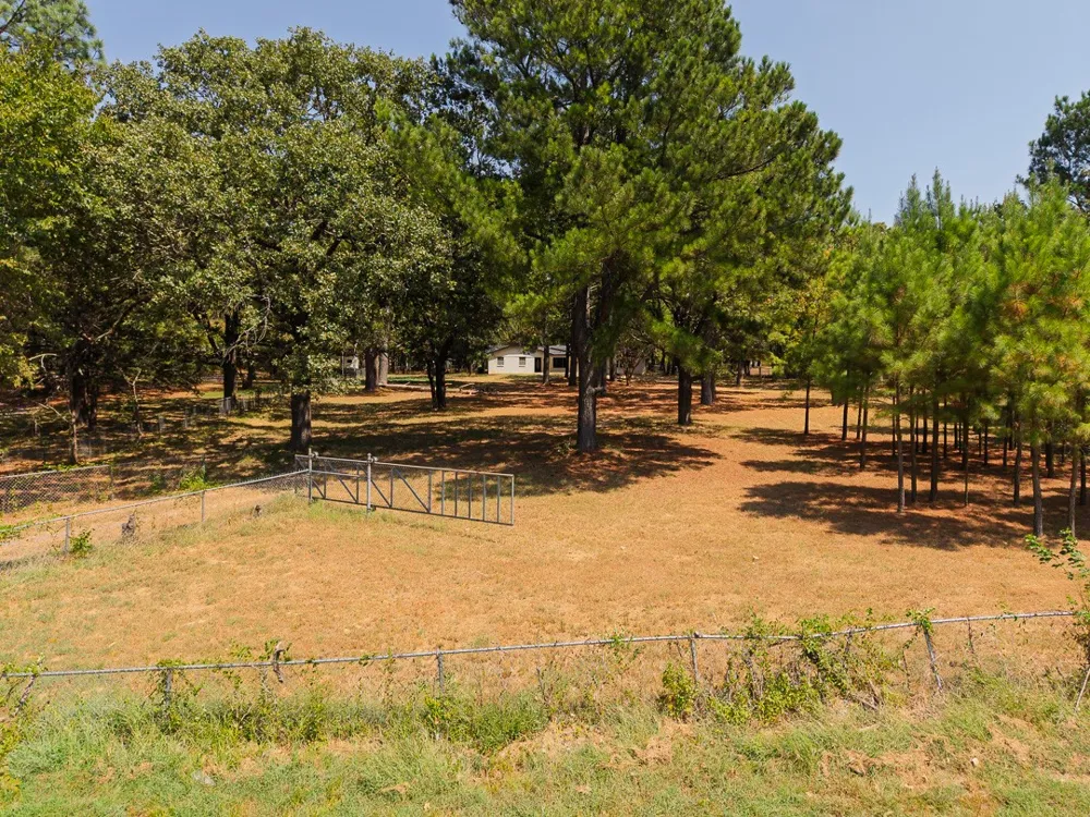 2418 49th Avenue Durant, OK 74701