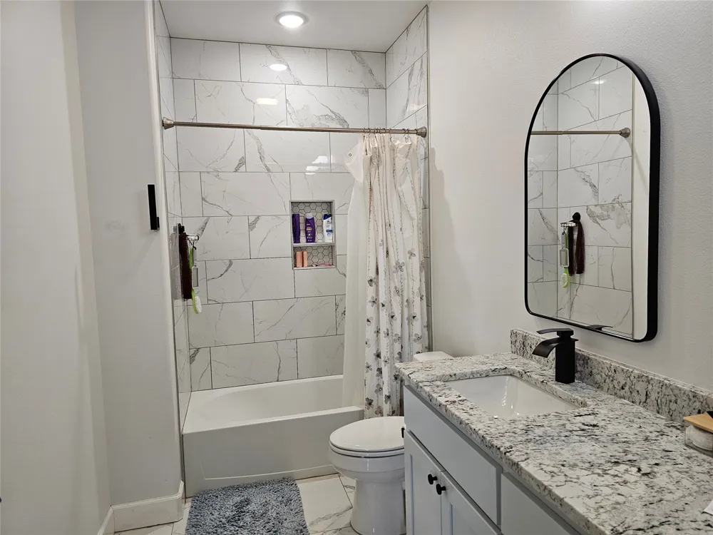 1482 Darlene Lane Fort Gibson, OK 74434