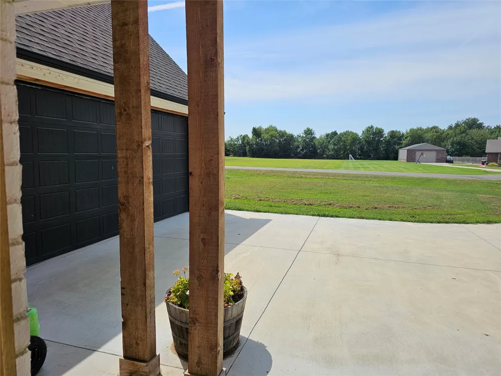 1482 Darlene Lane Fort Gibson, OK 74434