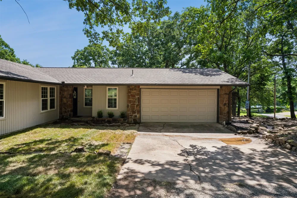 3199 Mistletoe Road Sand Springs, OK 74063