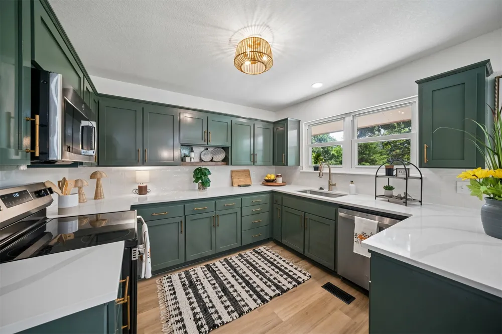 3199 Mistletoe Road Sand Springs, OK 74063