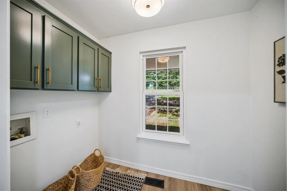 3199 Mistletoe Road Sand Springs, OK 74063