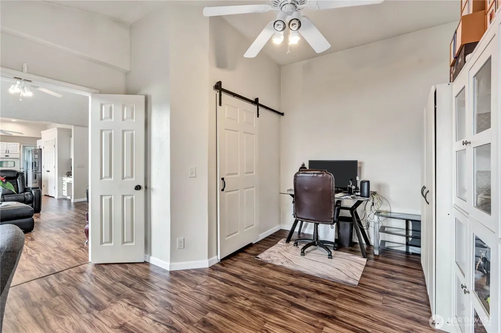 1663 E STATE ROUTE 4 Cathlamet, WA 98612