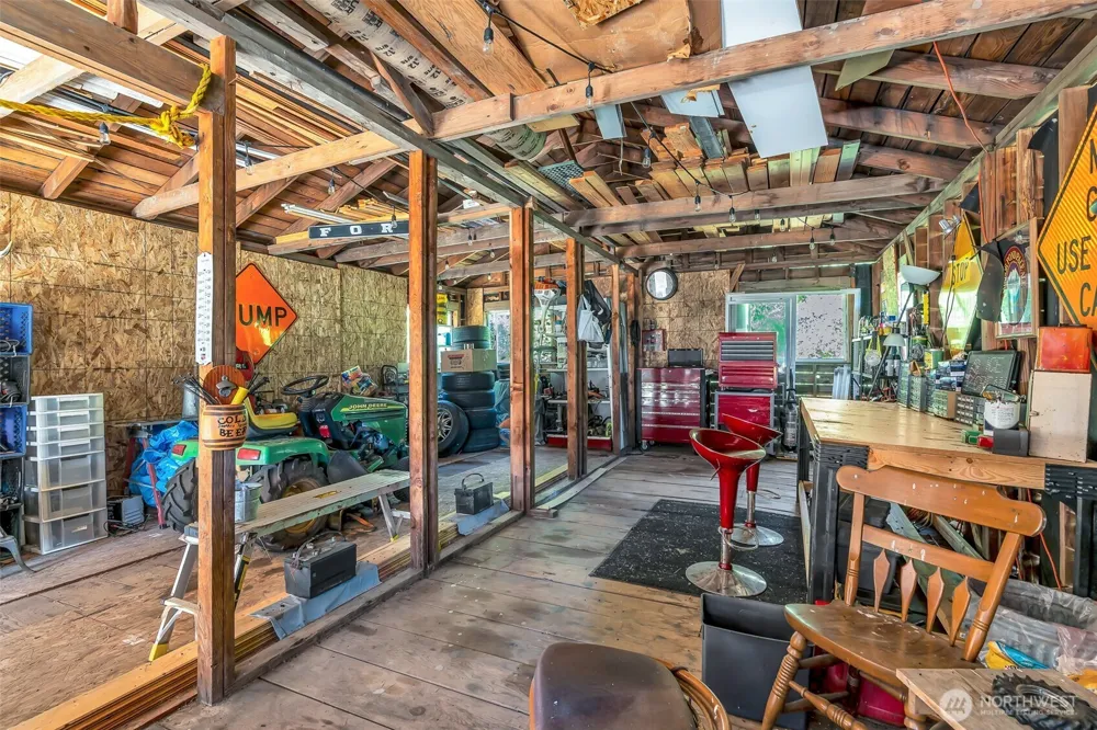 405 ITALIAN CREEK ROAD Kalama, WA 98625