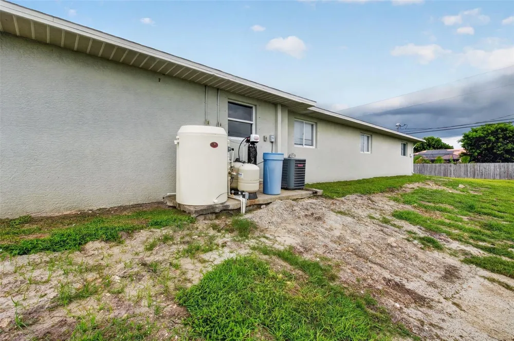 1223/1225 NE 15TH LANE Cape Coral, FL 33909