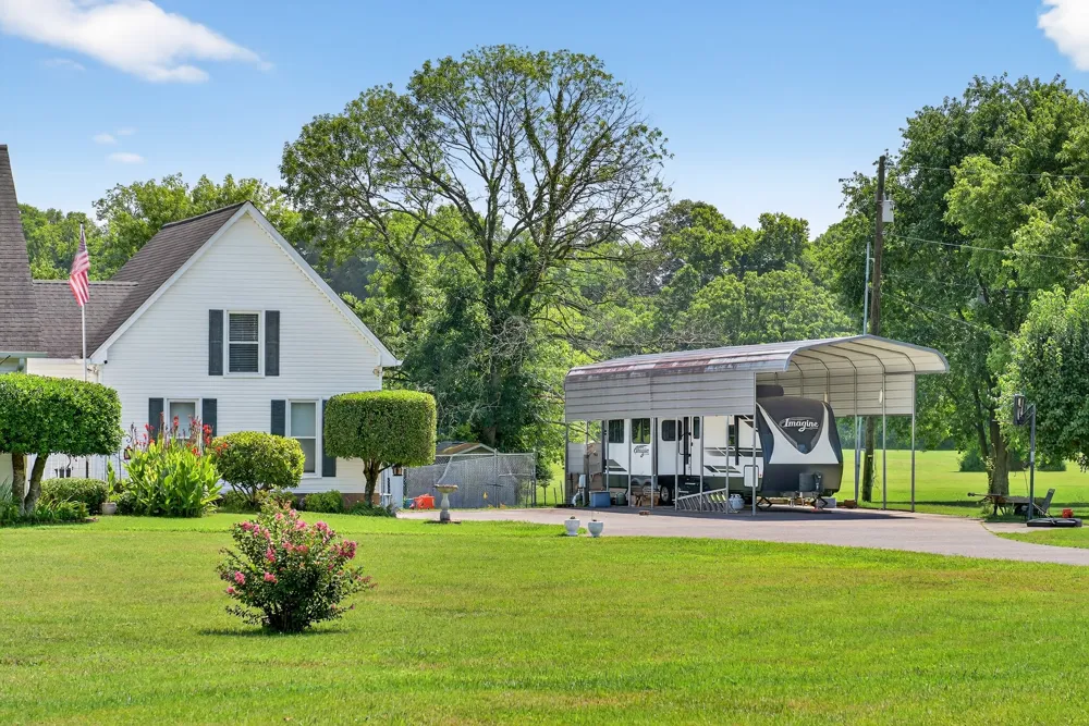 2236 New Hope Rd Hendersonville, TN 37075