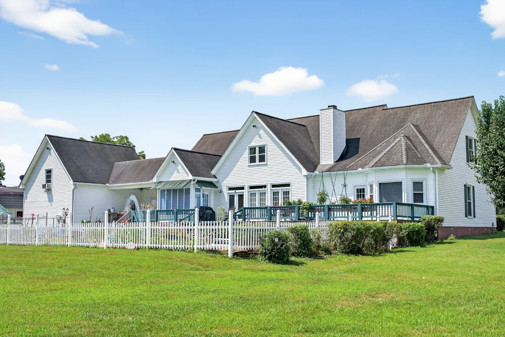 2236 New Hope Rd Hendersonville, TN 37075