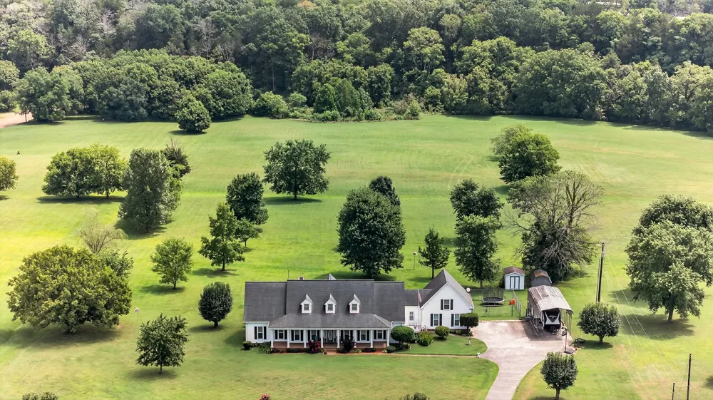 2236 New Hope Rd Hendersonville, TN 37075