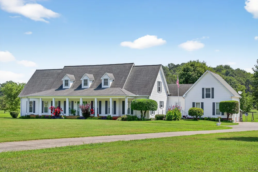 2236 New Hope Rd Hendersonville, TN 37075