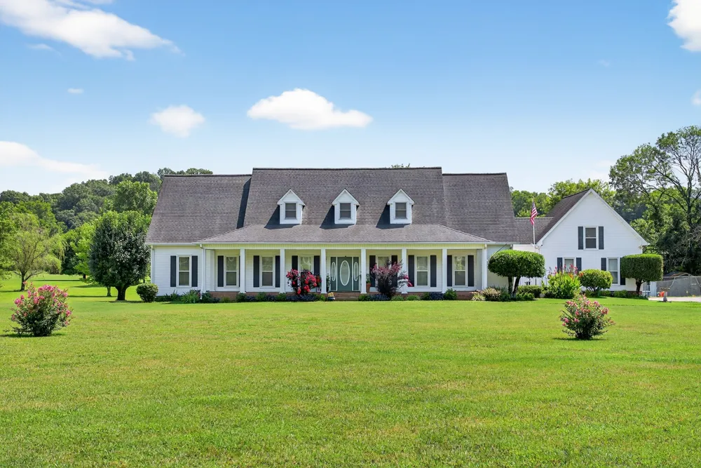 2236 New Hope Rd Hendersonville, TN 37075