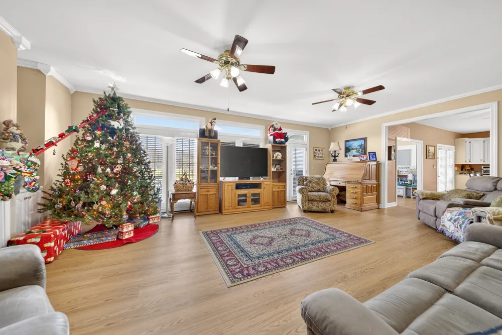 2236 New Hope Rd Hendersonville, TN 37075