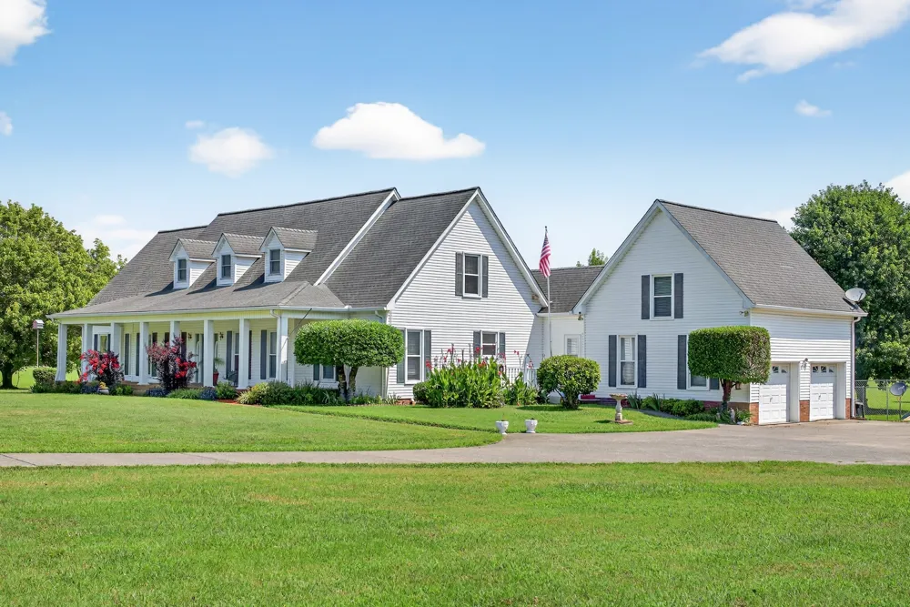 2236 New Hope Rd Hendersonville, TN 37075