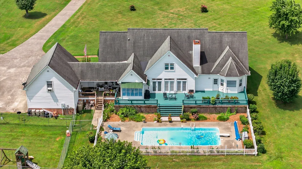 2236 New Hope Rd Hendersonville, TN 37075