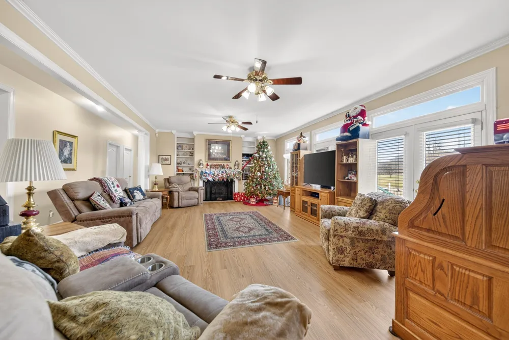 2236 New Hope Rd Hendersonville, TN 37075